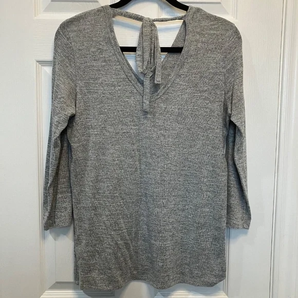 Ricki’s Sweater - Picture 3 of 3